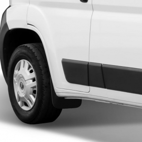 Брызговики передние FIAT Ducato, 2000-2012 фург. 2 шт. (optimum) в пакете (установка без подкрылка Autofamily)